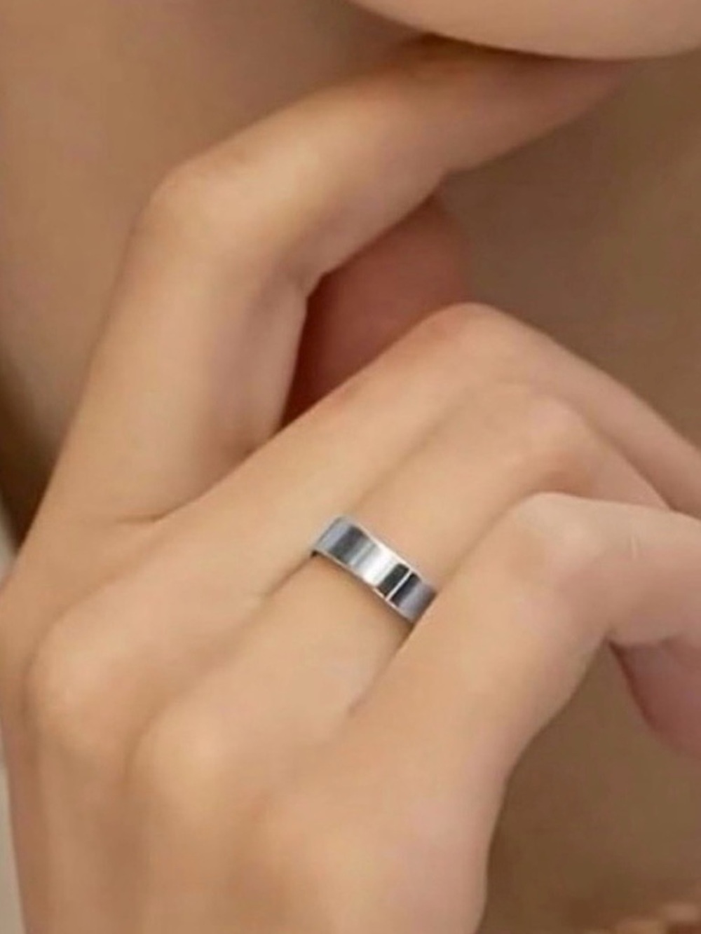💞 New Size 8 Classic Titanium Band Ring